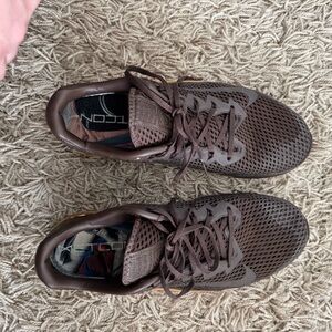 Nike men’s Metcon 6 PRM brown gum and gold